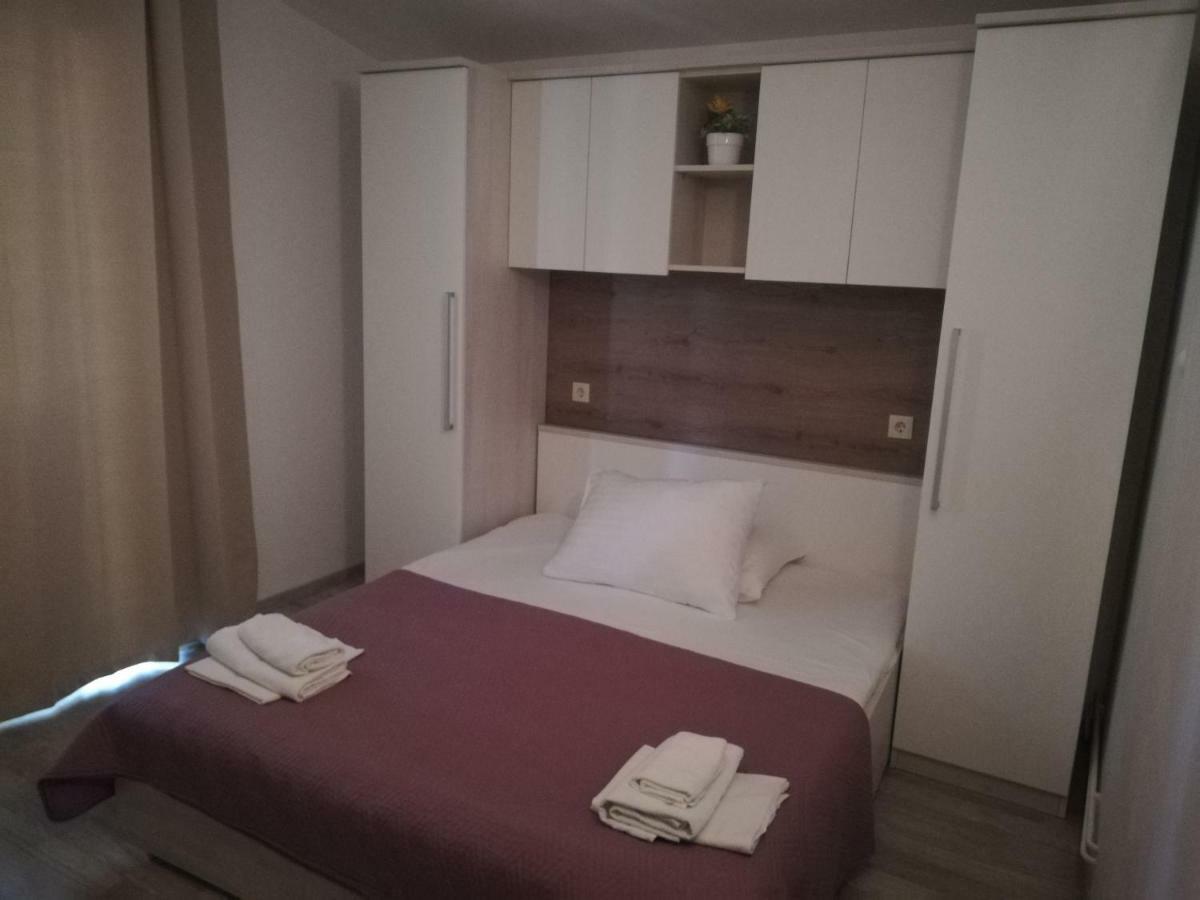 Apartmani Roko درفينيك الغرفة الصورة